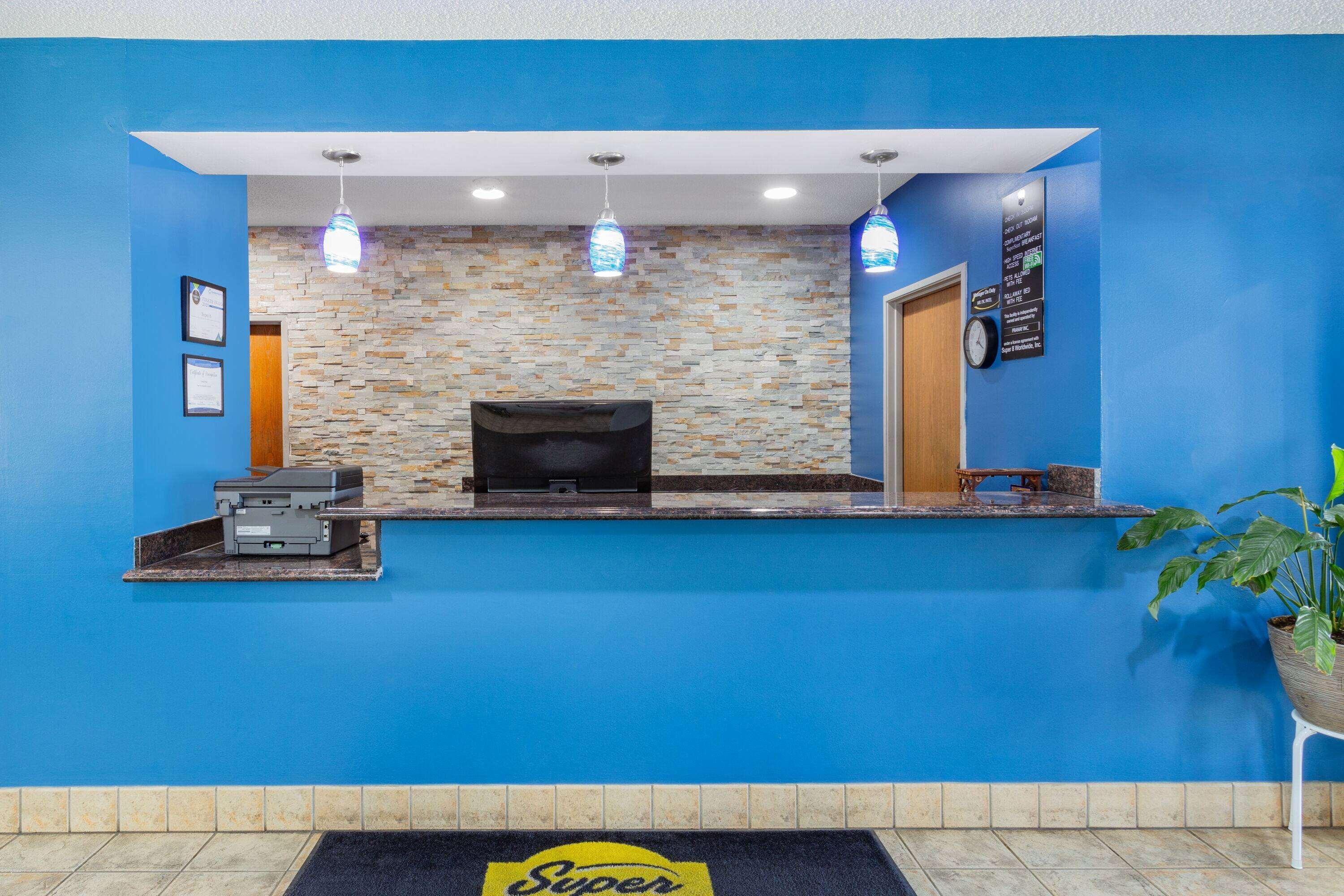 Super 8 By Wyndham Kokomo Extérieur photo