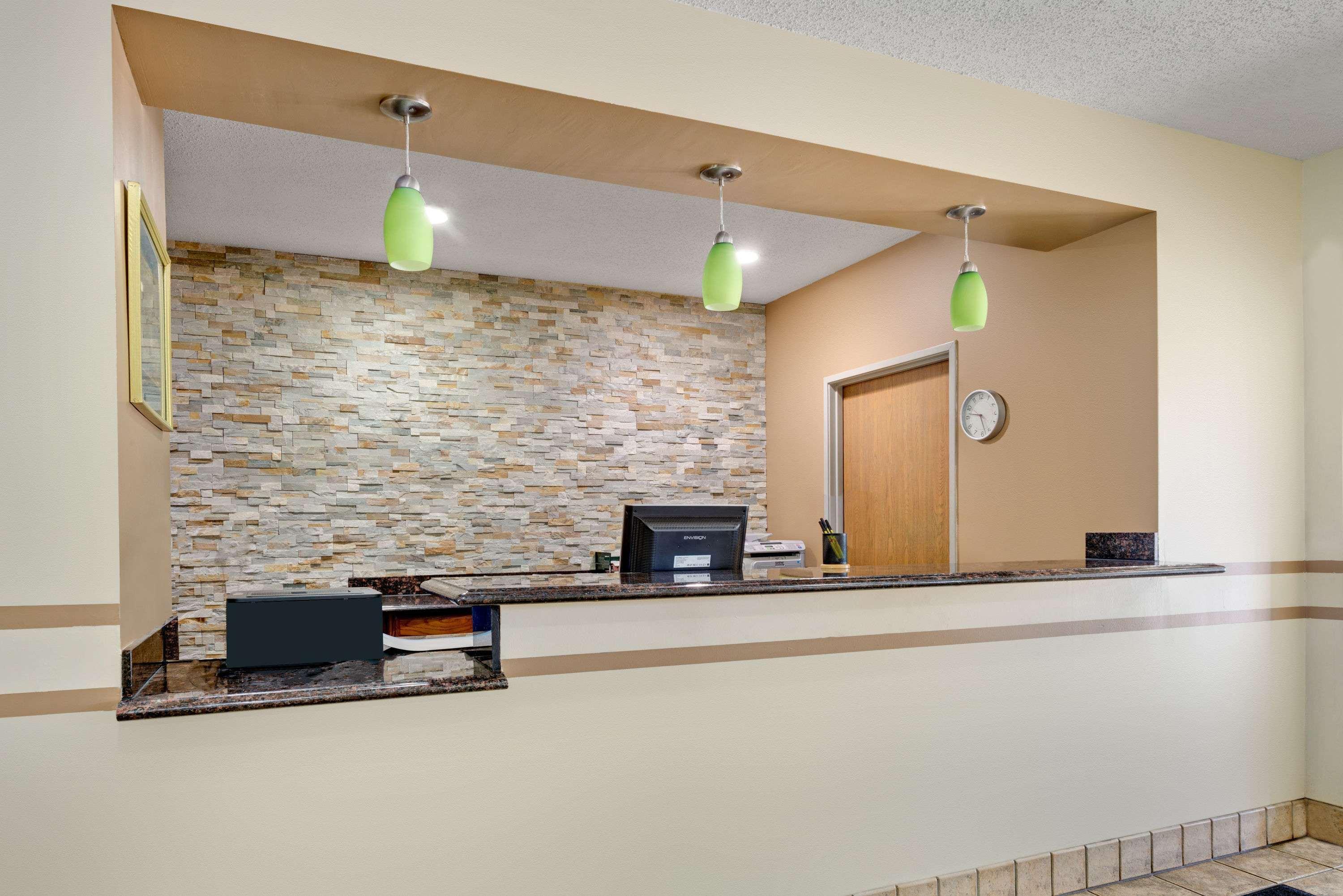 Super 8 By Wyndham Kokomo Extérieur photo