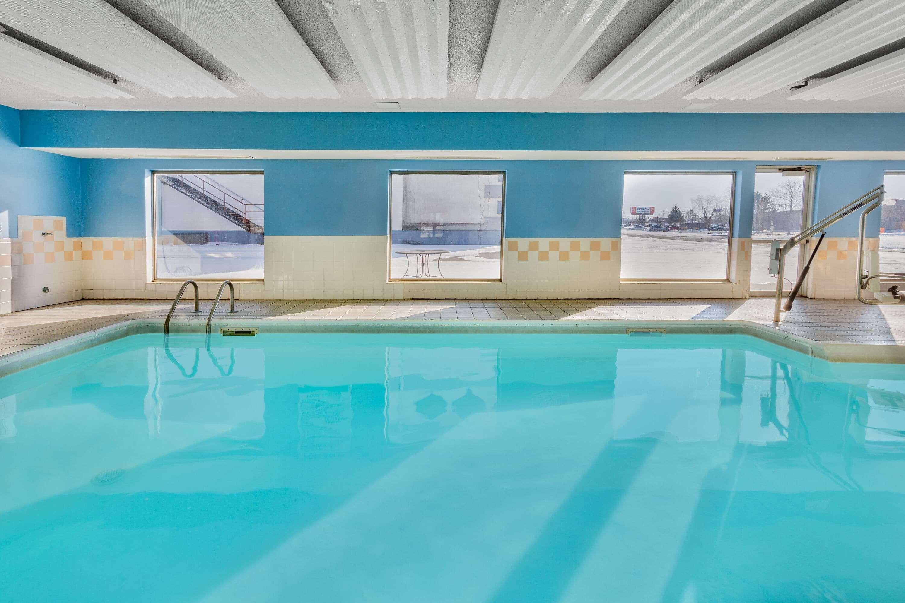 Super 8 By Wyndham Kokomo Extérieur photo