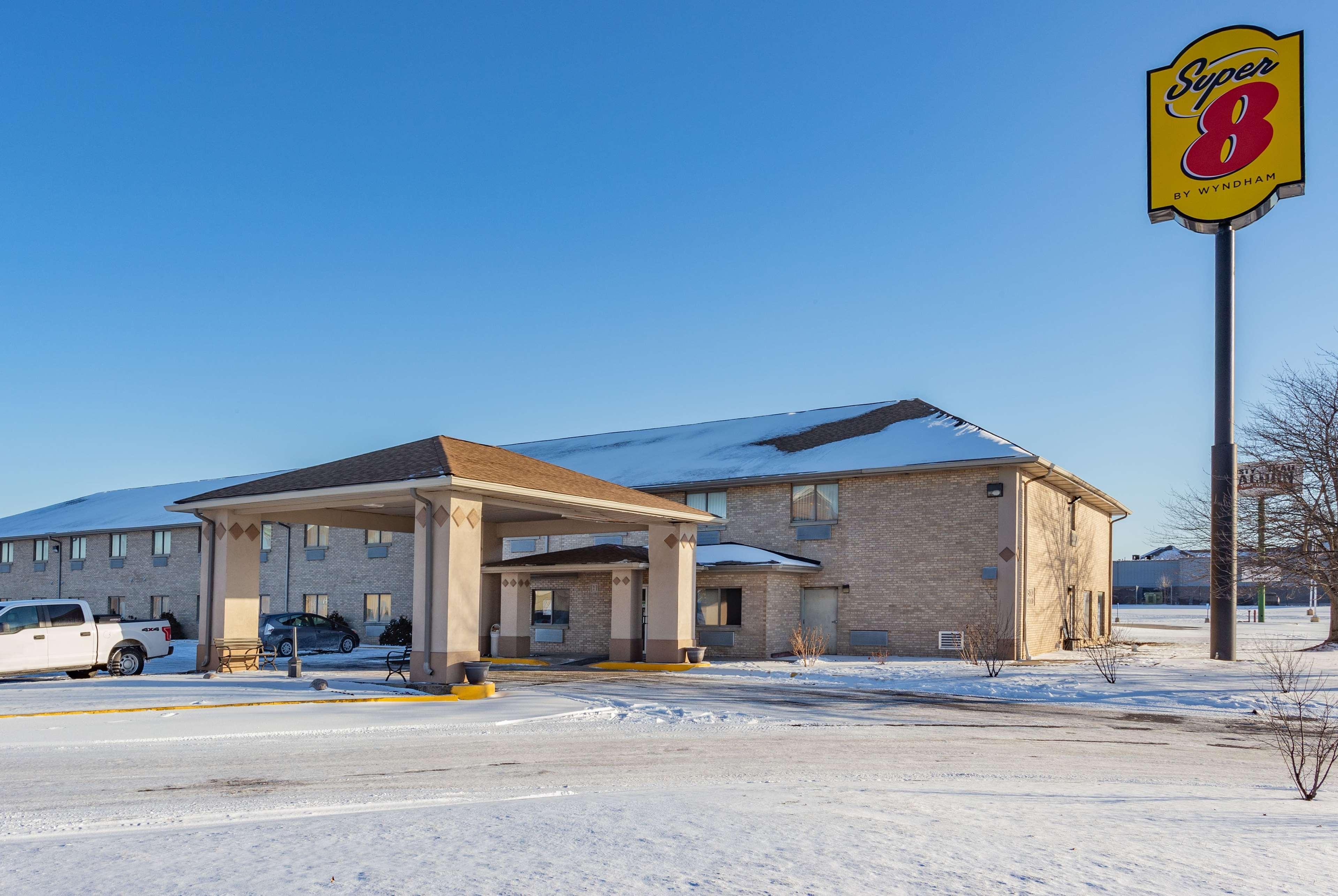 Super 8 By Wyndham Kokomo Extérieur photo