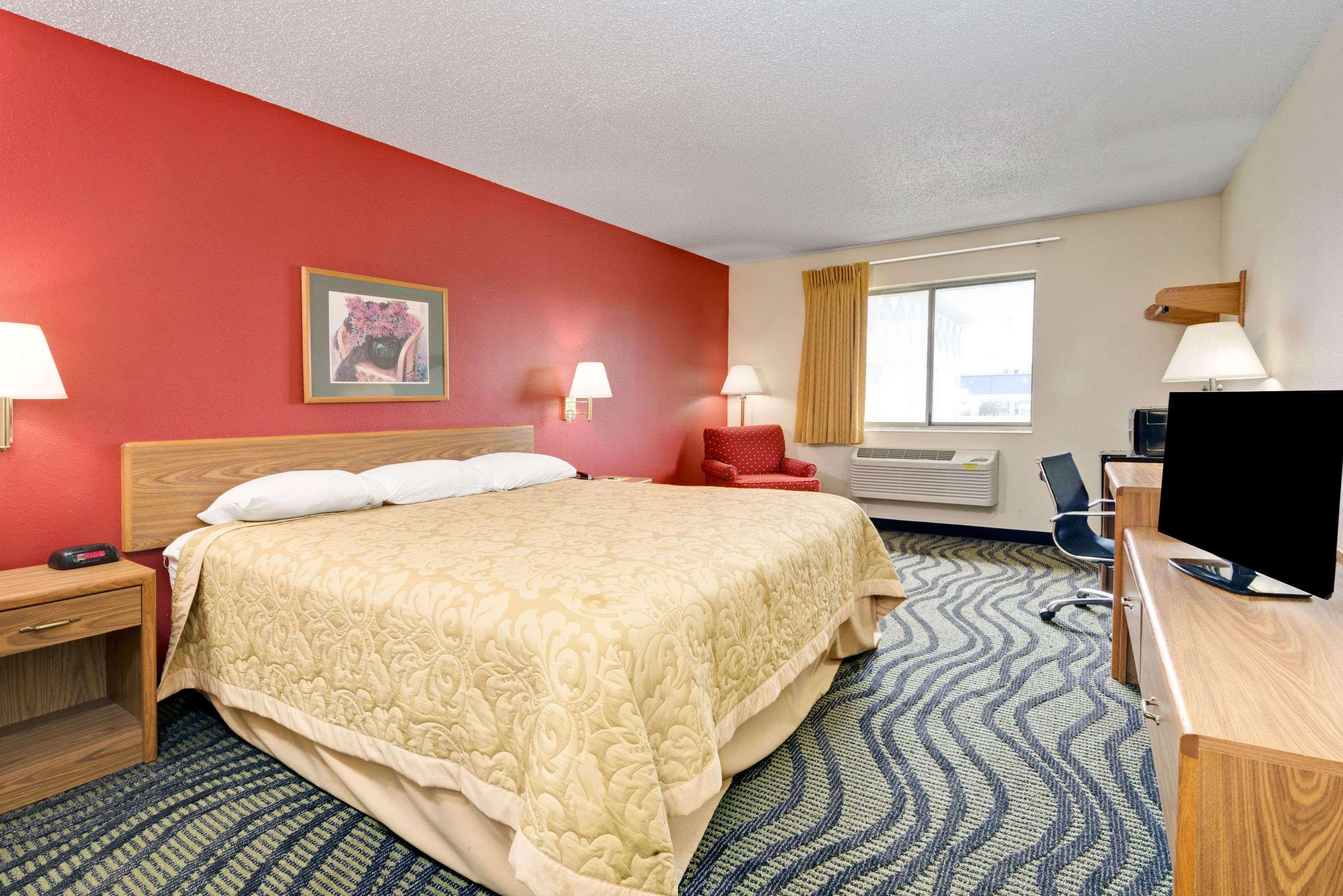 Super 8 By Wyndham Kokomo Extérieur photo