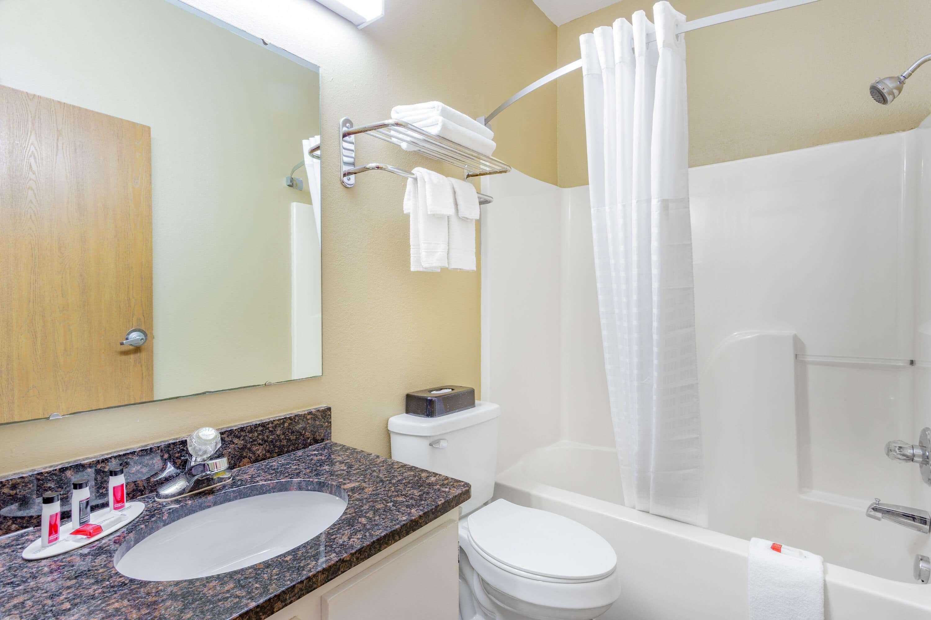 Super 8 By Wyndham Kokomo Extérieur photo