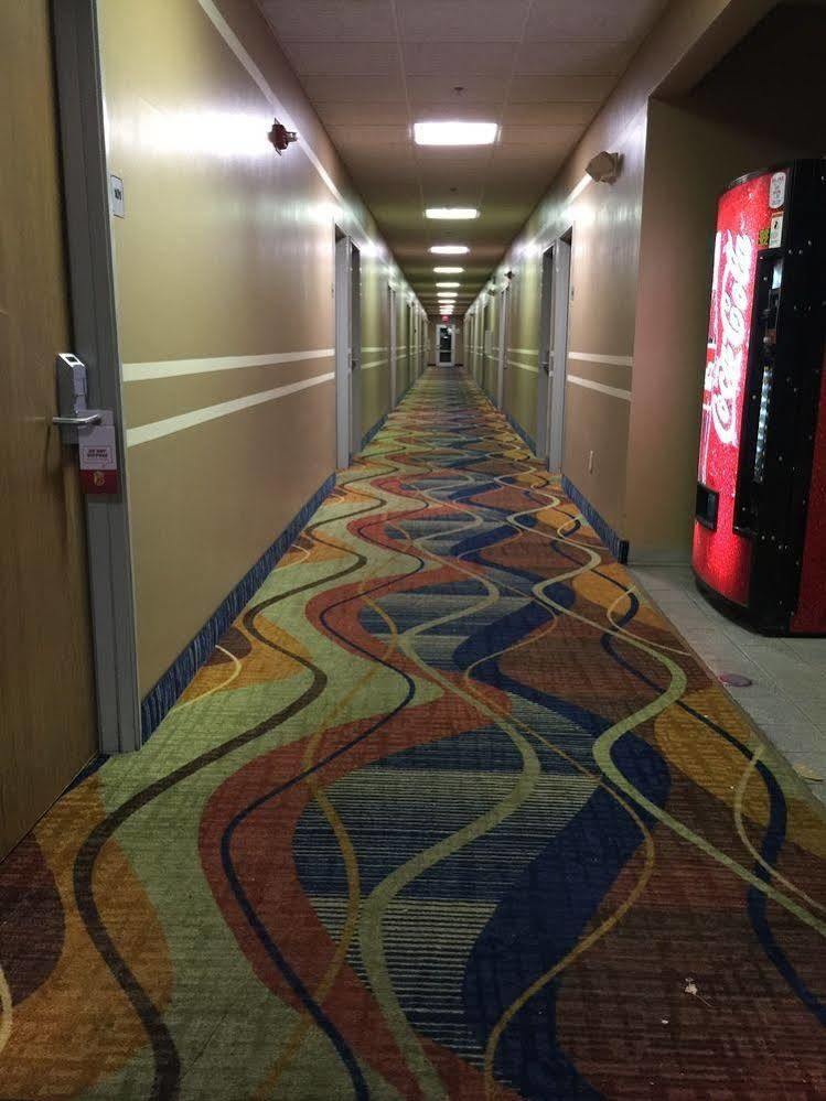 Super 8 By Wyndham Kokomo Extérieur photo